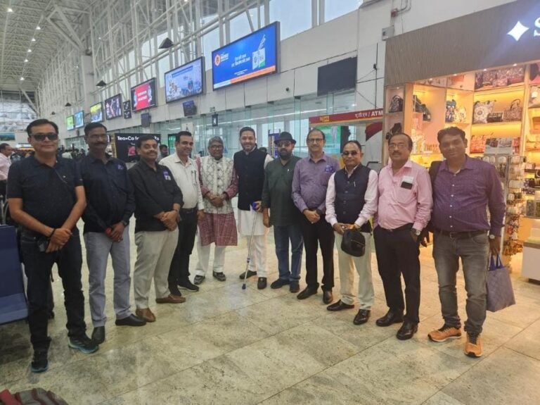 जमशेदपुर के ट्रेड यूनियन नेता दिल्ली रवाना, इंटक की वर्किंग कमेटी बैठक में होंगे शामिल