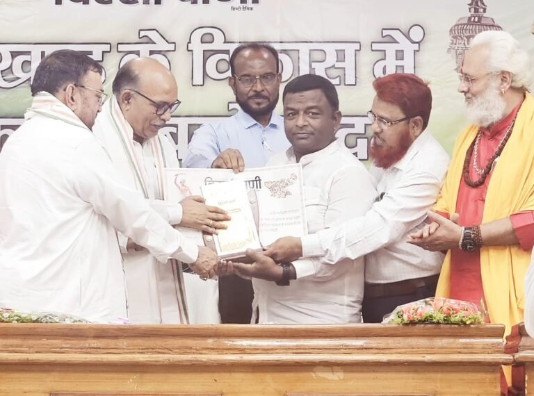 झारखंड गौरव अवॉर्ड से सम्मानित हुए सरफराज हुसैन, समाजसेवा में उल्लेखनीय योगदान के लिए मिला सम्मान