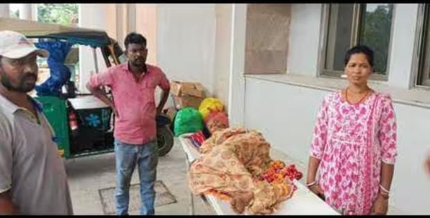 108 एम्बुलेंस चालकों की हड़ताल से मरीजों को हुई परेशानी, अस्पताल तक पहुंचाने में आई मुश्किलें