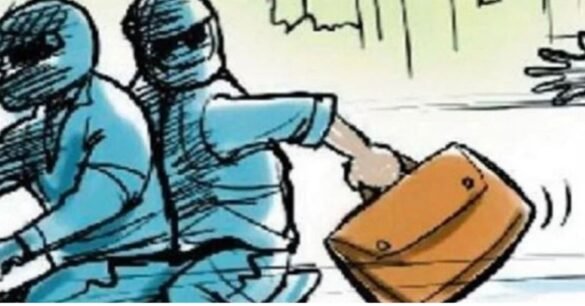 दिल्ली में IPS अधिकारी से दिनदहाड़े लूट, 95 हजार का लैपटॉप गायब…