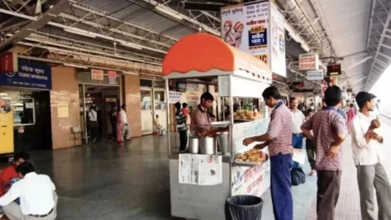 टाटानगर समेत देशभर के स्टेशनों पर वेंडरों के लिए फोटोयुक्त आईडी कार्ड अनिवार्य, एजेंसियों को मिले टेंडर…