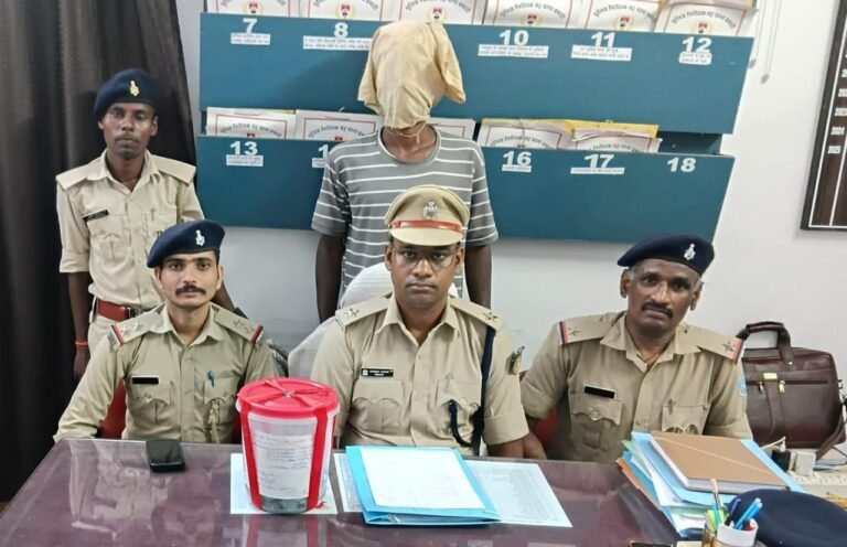 Jamshedpur: परसुडीह के सरजमदा गुरुद्वारा में हुए चोरी का खुलासा, आरोपी शिया मुंडा गिरफ्तार…