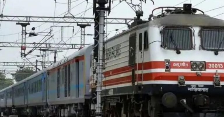 झारखंड में तीन महीने तक दर्जनों ट्रेनें रहेंगी रद्द, राउरकेला-कांसबहाल रूट पर रेलवे ने घोषित किया मेगा ब्लॉक…