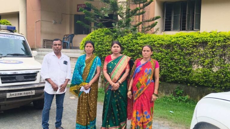 हाता-चाईबासा सड़क हादसा : तेज़ रफ़्तार पिकअप वैन की टक्कर से 50 वर्षीय व्यक्ति की मौत, परिजनों ने किया विरोध प्रदर्शन…