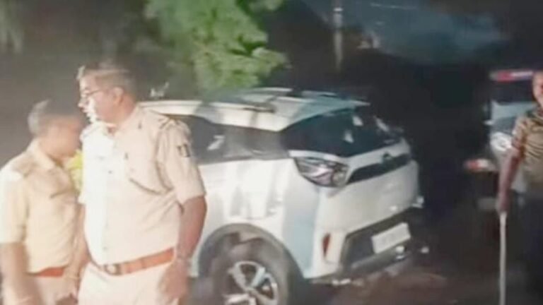 रायरंगपुर से चोरी हुई कार के साथ भाग रहे दो आरोपी जमशेदपुर में पकड़े गए, भागते वक्त कई लोगों को मारी टक्कर…