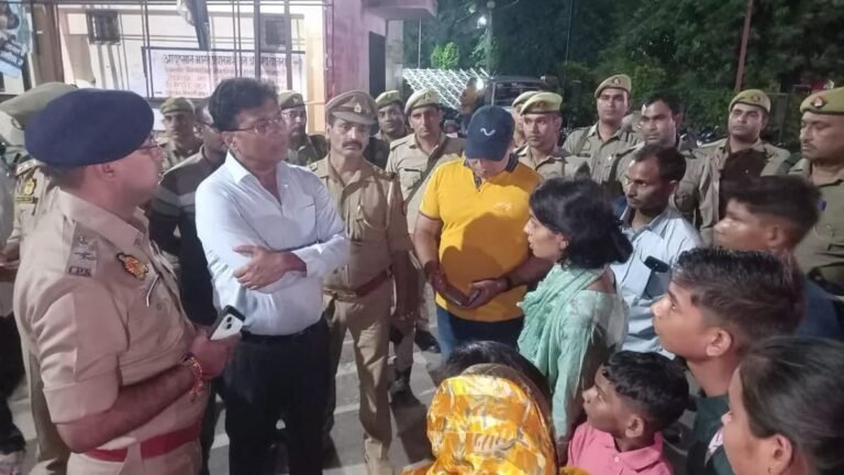 मैनपुरी में लखनऊ से अजमेर जा रही बस पलटी, 30 से अधिक यात्री घायल…