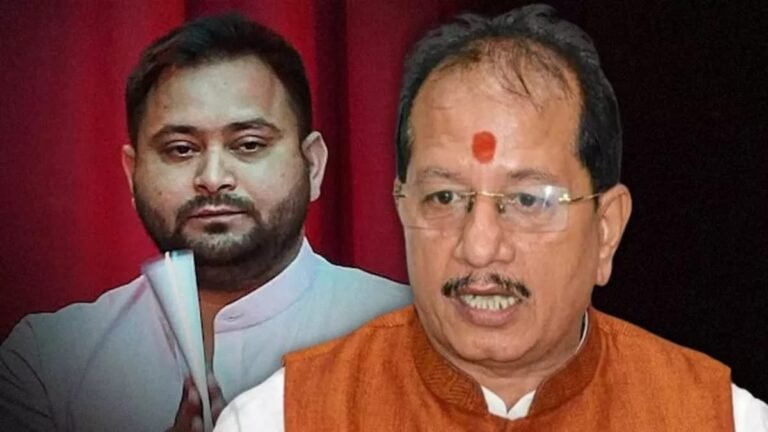 बिहार में सियासी गर्मी: तेजस्वी यादव का आरोप डिप्टी सीएम विजय सिन्हा के दो वोटर कार्ड, FIR की मांग…