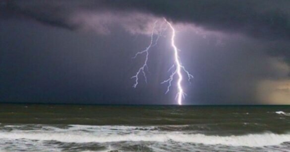 झारखंड में भारी बारिश का अलर्ट, बंगाल की खाड़ी में बन रहा साइक्लोनिक सर्कुलेशन…