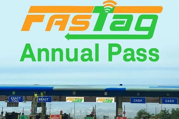 FASTag वार्षिक पास बना हिट, पहले ही दिन 1.4 लाख से ज्यादा लोगों ने खरीदा…