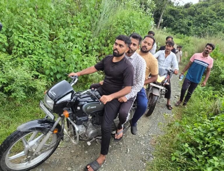 Seraikela: कपाली पुलिस का विशेष अभियान : डोबो पुल और डैम साइड से दो संदिग्ध बाइक जब्त…