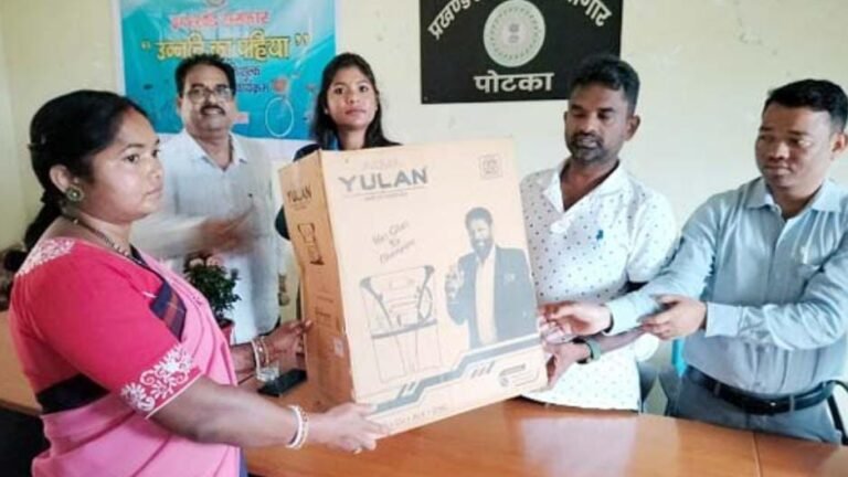 जमशेदपुर ग्रामीण क्षेत्र: पोटका के 13 आंगनबाड़ी केंद्रों में लगे वाटर फिल्टर, विधायक संजीव सरदार ने किया शुभारंभ…