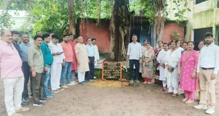 Jamshedpur : विधायक सरयू राय ने राजस्थान विद्या मंदिर में अतिरिक्त 6 कमरों के निर्माण का किया शिलान्यास…