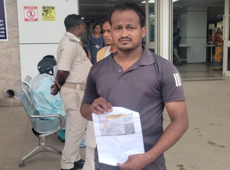 Jamshedpur : पिता का इलाज कराने आये युवक की बाइक MGM अस्पताल से चोरी…