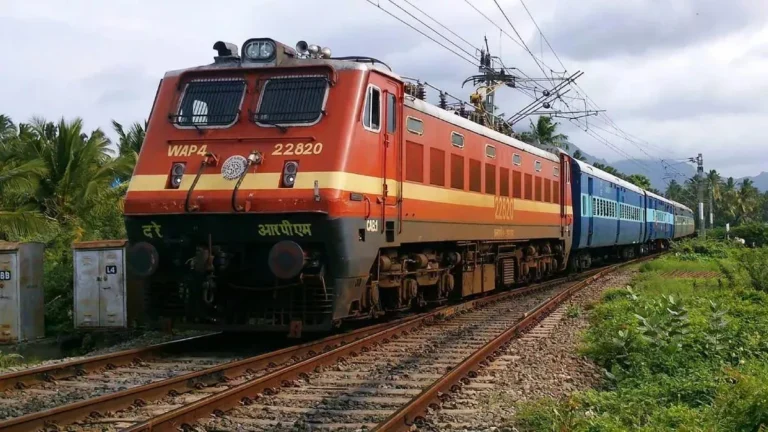 छठ और दिवाली पर रेल यात्रियों को तोहफ़ा : गोंदिया-Patna और दुर्ग-Patna के बीच चलेगी स्पेशल ट्रेन…