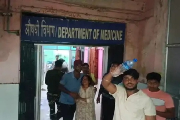 Jharkhand: SNMMCH में महिला मरीज की मौत के बाद हंगामा, परिजनों ने लगाया लापरवाही का आरोप, डॉक्टरों ने ठप की OPD…