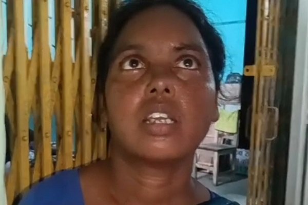 चाईबासा में दिनदहाड़े महिला से बैग छिनतई, पुलिस जांच में जुटी…