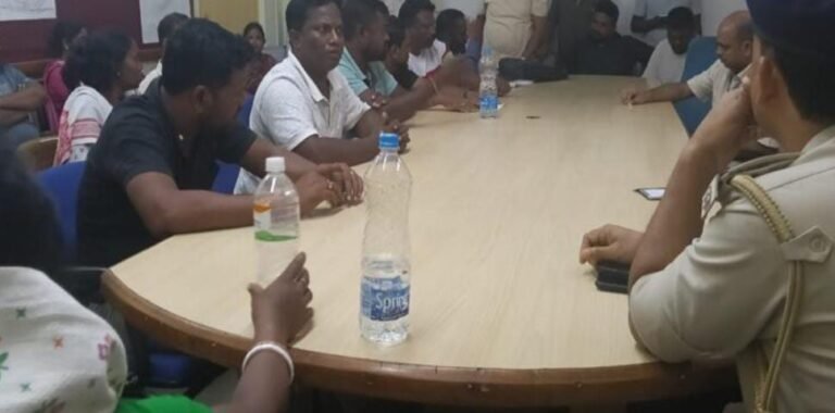 Jamshedpur: UCIL तुरामडीह में ठेका मजदूर की मौत, स्थायी नौकरी व 50 लाख मुआवजे की मांग…