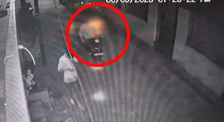 जमशेदपुर के काशीडीह से पल्सर बाइक चोरी, CCTV में कैद हुई वारदात…