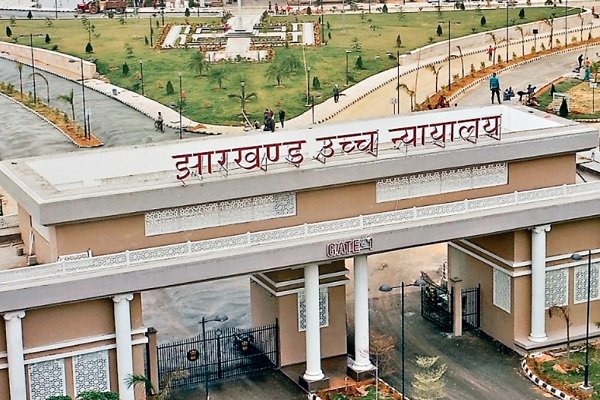 झारखंड हाईकोर्ट ने किया वरिष्ठ न्यायिक अधिकारियों का तबादला, कौशल किशोर झा बने देवघर के प्रधान जिला जज…