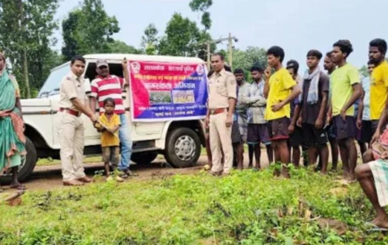 सरायकेला प्रशासन ने अफीम की अवैध खेती पर लगाई रोक, ग्रामीणों और विद्यार्थियों को जागरूक किया…