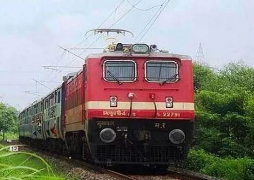 रांची-आरा के बीच फेस्टिवल स्पेशल ट्रेन, कई ट्रेनों का ठहराव और रूट बदला…