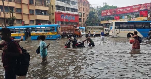 कोलकाता में भारी बारिश से हाहाकार, करंट लगने से 5 की मौत…
