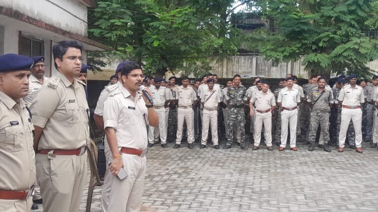 जमशेदपुर में दुर्गा पूजा को शांतिपूर्ण माहौल में सम्पन्न कराने के लिए जिले के कप्तान ने कस ली है क़मर , अपने टीम को दिया ख़ास निर्देश…