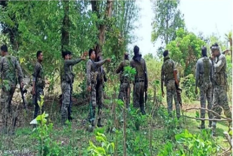 पलामू पुलिस की नई पहल, ढोल-नगाड़ों से होगा नक्सलियों का पर्दाफाश…