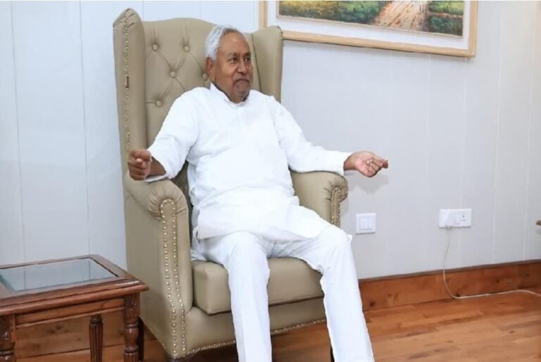 बिहार में ग्रेजुएट बेरोजगार युवाओं को दो साल तक 1000 रुपये मासिक भत्ता…