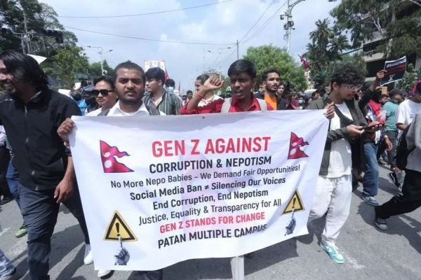 नेपाल में सोशल मीडिया बैन के विरोध में उबाल, 6 की मौत, कर्फ्यू लागू