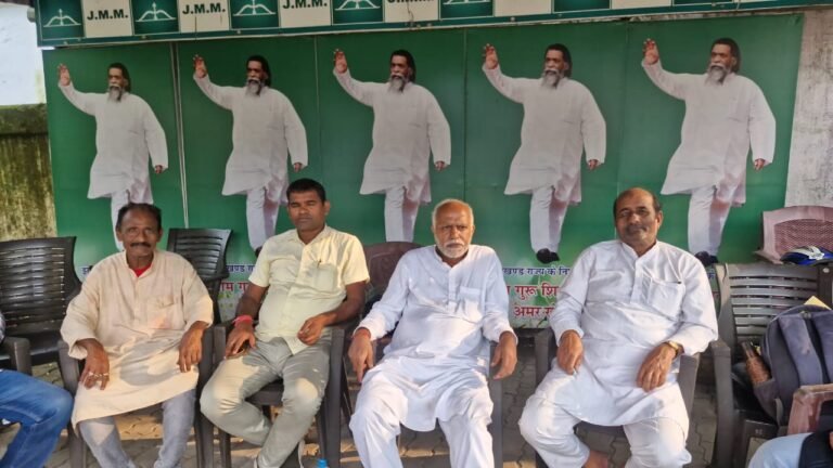 Jamshedpur: JNAC के खिलाफ झामुमो नेता प्रमोद लाल का हमला, कहा – भाजपा के इशारे पर काम कर रहे हैं अधिकारी…