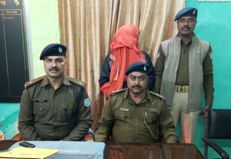 Jamshedpur: आजादनगर में बैंक लॉकर से 30 लाख के सोने की चोरी का हुआ खुलासा, आरोपी गिरफ्तार…