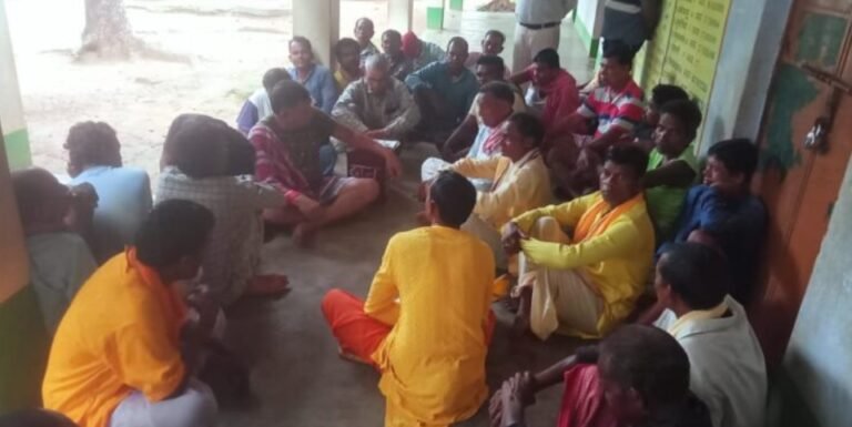 JHARKHAND: 4 जुलाई को होगी कन्हाईश्वर पहाड़ पूजा, 12 मौजा के ग्राम प्रधानों की बैठक में तैयार की गई रूपरेखा