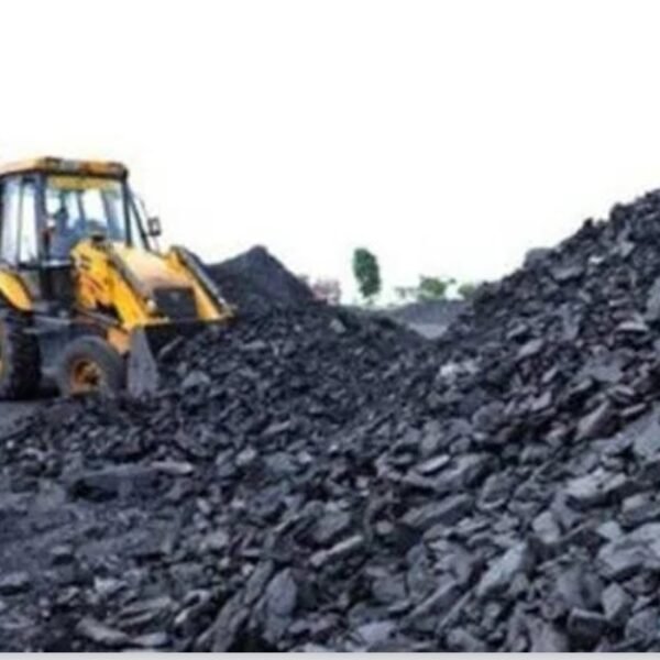 JHARKHAND NEWS :झारखंड में अवैध खनन बना गंभीर चुनौती, मजदूरों की जान पर खतरा; पर्यावरण&hellip;