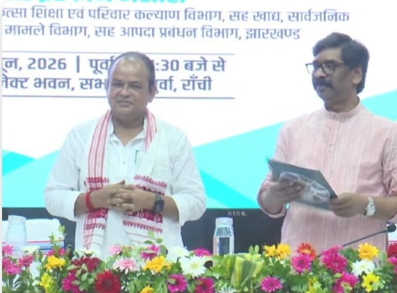 JHARKHAND : झारखंड में 262 स्वास्थ्यकर्मियों को मिला नियुक्ति पत्र, हेमंत सोरेन&hellip;