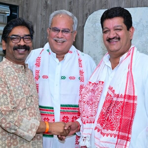 राज्यसभा चुनाव को लेकर सक्रिय हुआ महागठबंधन, सीएम हेमंत सोरेन से मिले भूपेश बघेल