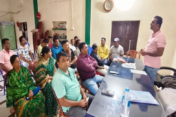 Jharkhand: पाकुड़ में कांग्रेस की अहम बैठक, वार्ड स्तर की समस्याओं के समाधान और संगठन मजबूती पर हुआ मंथन