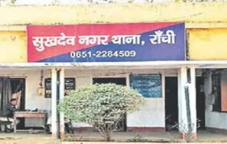 आयरन दुकान से एचआर शीट चोरी की कोशिश नाकाम, पुलिस ने टेंपो जब्त किया