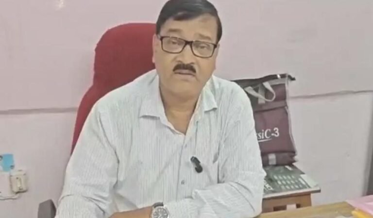 जमशेदपुर के कॉलेज में क्लासरूम तक पहुंचा देसी कट्टा, वायरल वीडियो के बाद तीन छात्र निष्कासित