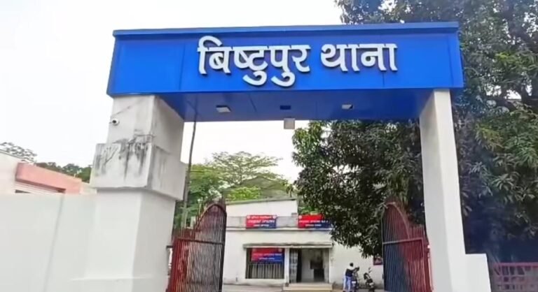 Jamshedpur:- धतकीडीह मेडिकल बस्ती में फुटबॉल मैच के दौरान दो पक्षों में मारपीट, थाना पहुंचा मामला