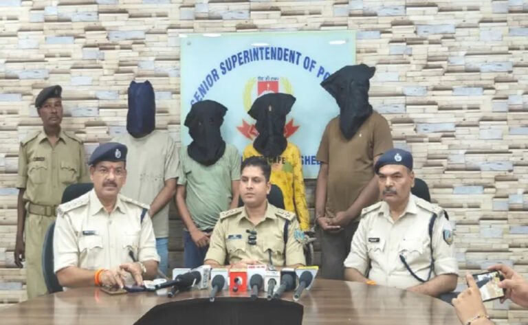 Jamshedpur News: मानगो में साइबर ठगी करने वाले गिरोह का खुलासा, चार लोग गिरफ्तार