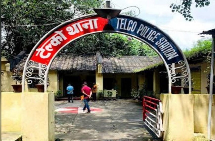 जमशेदपुर:  बाजार में मचा हड़कंप, युवक पर हमला कर फरार हुए हमलावर