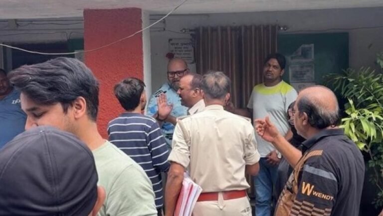 JAMSHEDPUR  : मानगो के पकवान रेस्टोरेंट में कैंपा सप्लाई को लेकर विवाद दोनों पक्षों ने लगाए आरोप