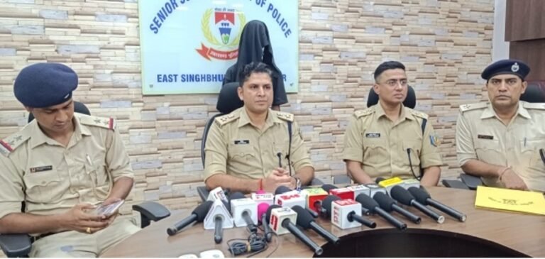 JAMSHEDPUR : राहुल बच्चा हत्याकांड में पुलिस को बड़ी सफलता फरार हिस्ट्रीशीटर विक्की सिंह बिरसानगर से गिरफ्तार