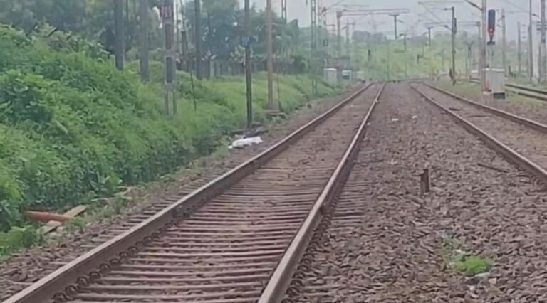 JHARKHAND: परसुडीह में ट्रेन की चपेट में आने से महिला की मौत पहचान में जुटी पुलिस