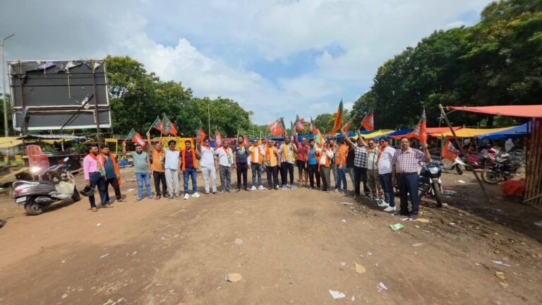 Jamshedpur:- हिमांशु हत्याकांड के विरोध में कदमा में भाजपा का जोरदार प्रदर्शन, बंद को मिला व्यापक समर्थन
