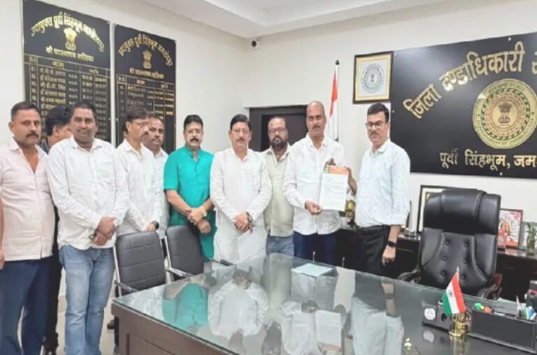 जमशेदपुर: हिमांशु हत्याकांड पर भाजपा का आंदोलन, 48 घंटे में कार्रवाई नहीं हुई तो 3 जुलाई को बंद