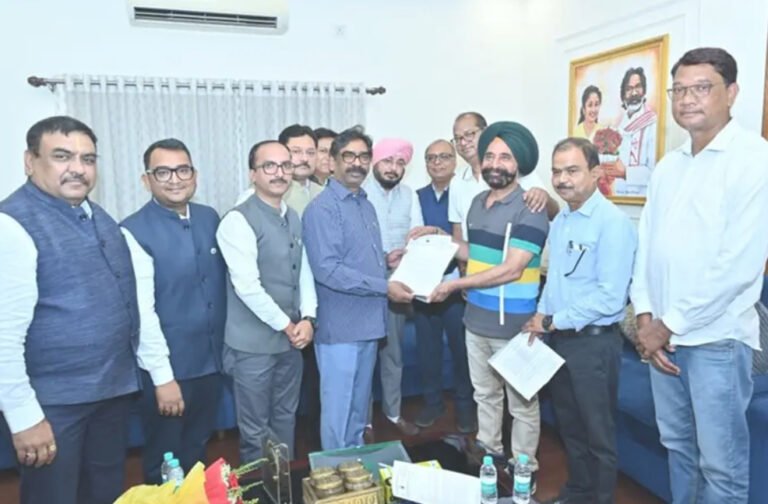 मुख्यमंत्री हेमंत सोरेन से एफजेसीसीआई प्रतिनिधिमंडल की मुलाकात, उद्योग और निवेश को बढ़ावा देने पर चर्चा