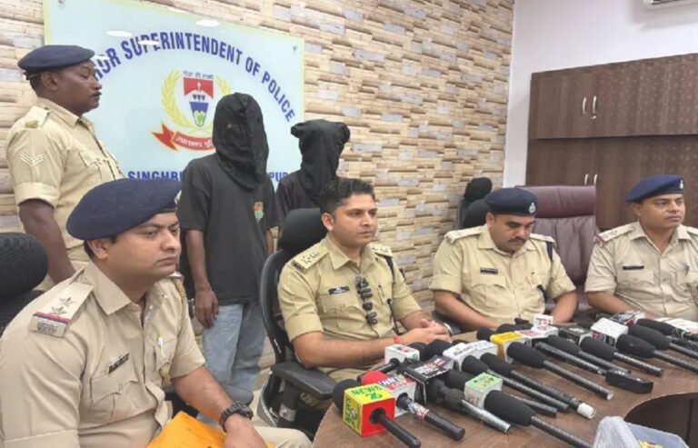 Jamshedpur Crime News: कदमा फायरिंग मामले में दो आरोपी गिरफ्तार, हथियार और कारतूस बरामद