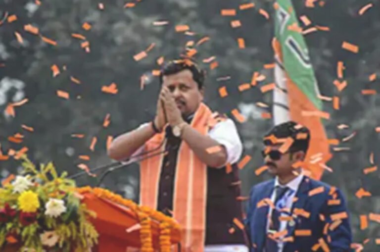 UP Assembly Election: भाजपा ने सहयोगी दलों के साथ चुनाव लड़ने के दिए संकेत, विपक्ष में सीट बंटवारे पर तस्वीर साफ नहीं